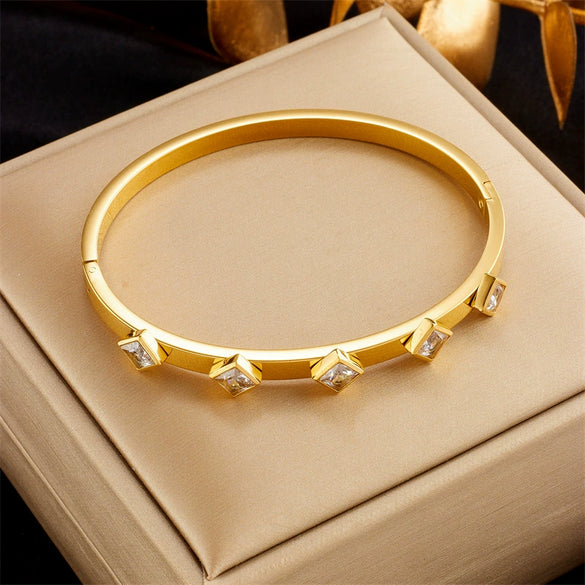 Retro Goldplated Polished Stainless Steel Love Sugar Cube Emerald Women's Jewelry Bracelet