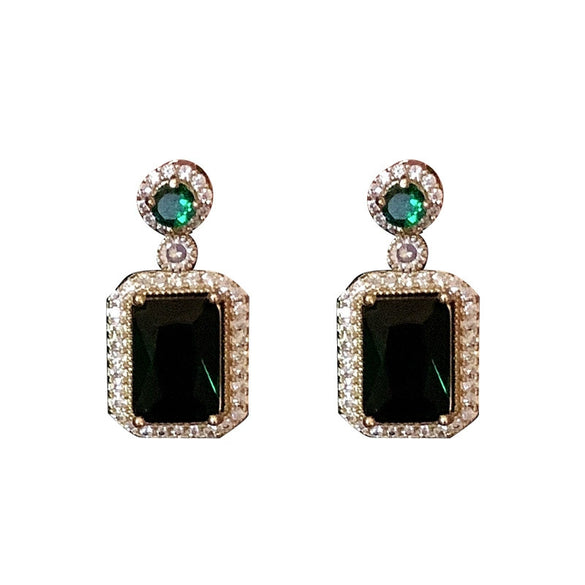Retro High Grade Light Luxury Women's Artificial Crystal Earrings Necklace Suit With Silver Needle Zircon Emerald Alloy Material And Inlaid Zircon Process