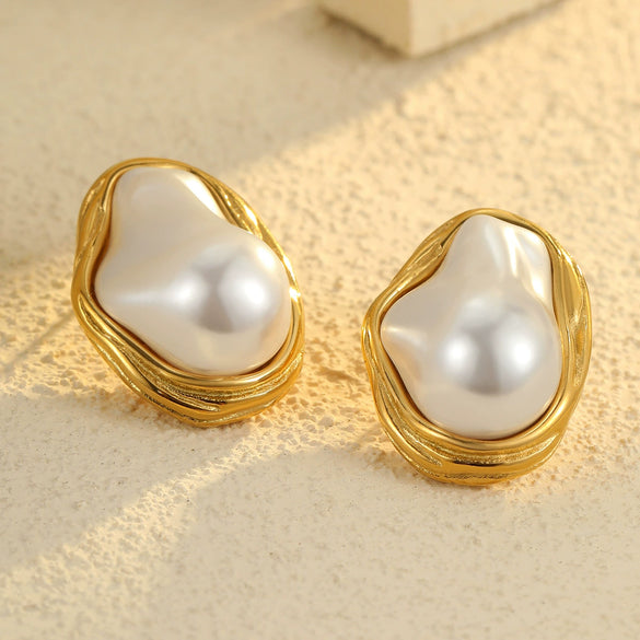 Retro Highend Geometric Stainless Steel Titanium Steel Baroque Pearl Earrings And Clavicle Chain With Electroplating