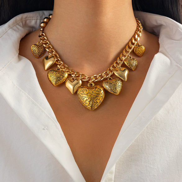 Retro Ins Style Metal Heart Pattern Pendant Necklace For Women