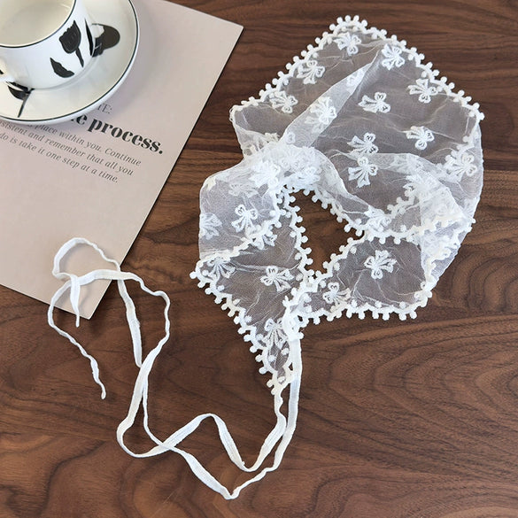 Retro Lace Silk Women's Triangle Headscarf With Floral And Plaid Pattern