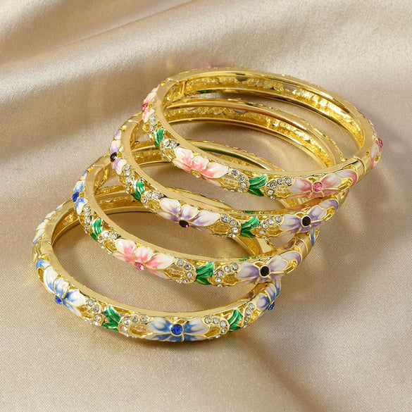 Retro Light Luxury Cloisonne Hollow Enamel & Oil Dripping Daisy Flower Single Layer Bracelet