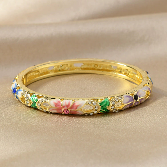 Retro Light Luxury Cloisonne Hollow Enamel & Oil Dripping Daisy Flower Single Layer Bracelet