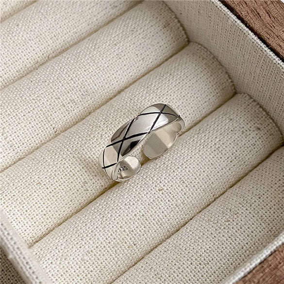 Retro Lingge Sterling Silver Polishing Open Ring