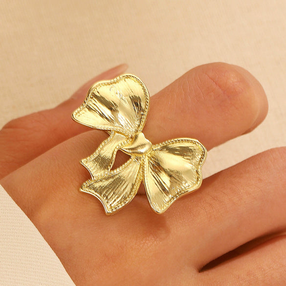 Retro Metal Bow Ring With Microinlaid Pink Zircon Electroplated For Women