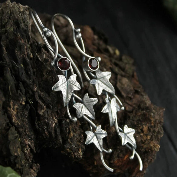 Retro Metal Plant Leaf Vine Diamond Earrings For Women