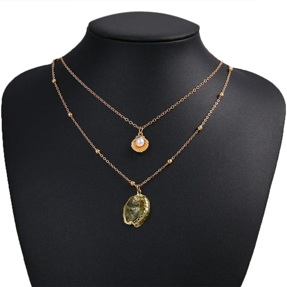 Retro Multi Layer Butterfly Geometric Pearl Diamond Necklace Set For Women Made Of Crystal And Alloy