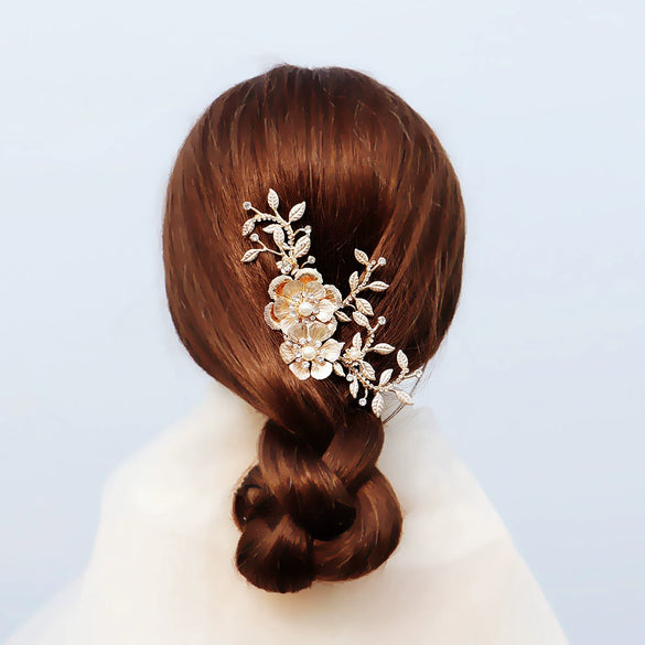 Retro Palace Style Bridal Hair Comb With Pearl Flower Design Elegant Handmade Woven Wedding Headwear Accessory For Women