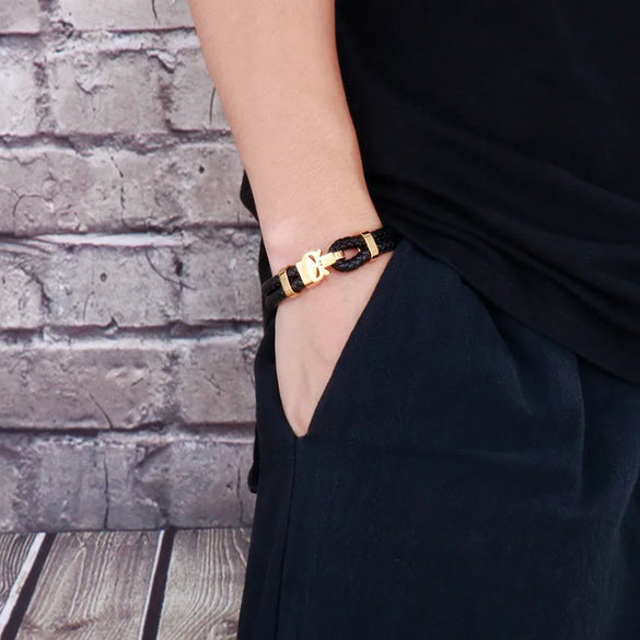 Retro Punk Geometric Pu Leather Titanium Steel Braid Men'S Bangle