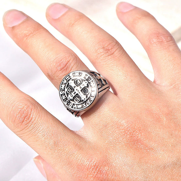 Retro Punk Men's Titanium Steel Cross Ring With Geometric Pattern And Electroplating Treatment