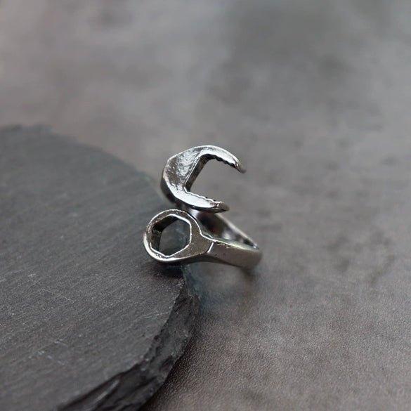 Retro Punk Opening Adjustable All Match Ring For Men And Women