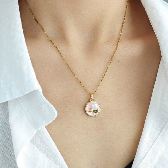 Retro Round Pearl Necklace For Women Titanium Steel And Copper With Enamel Leaf Design Electroplated O Word Chain
