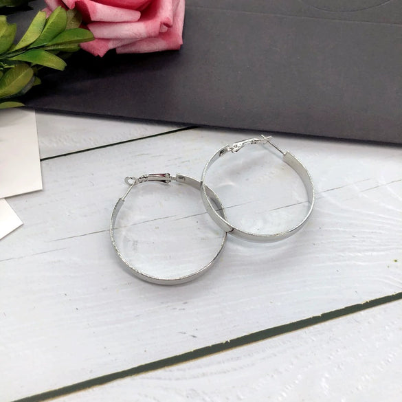 Retro Simple Large Hoop Earrings For Women Alloy Gold Silver Tone Elegant Trendy Statement Ear Jewelry