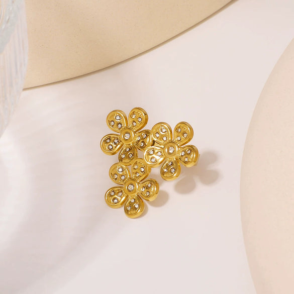 Retro Style Micro Inlaid Zircon Open Stainless Steel Ring With Five Petal Plum Blossom Pattern Electroplated For Women