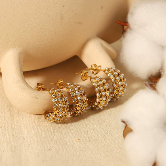 Retro Style Pearl Hollow Zircon Electroplated Stainless Steel Women's Earrings With Geometric Pattern