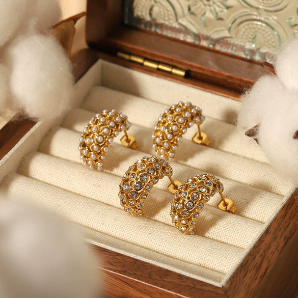 Retro Style Pearl Hollow Zircon Electroplated Stainless Steel Women's Earrings With Geometric Pattern