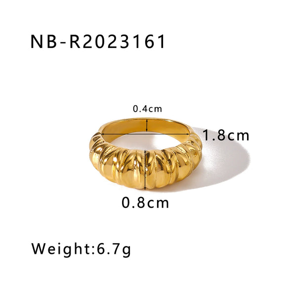 Retro Style Twist Texture Pleated Casting Stainless Steel Ring With Geometric Pattern 18K Furnace Vacuum Plated Jewelry For Women