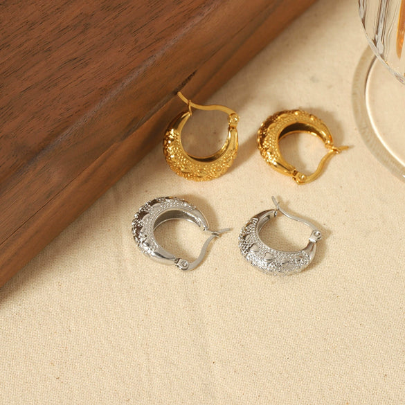 Retro Titanium Steel And Stainless Steel Cshaped And Small Heart Geometric Earrings With Electroplating
