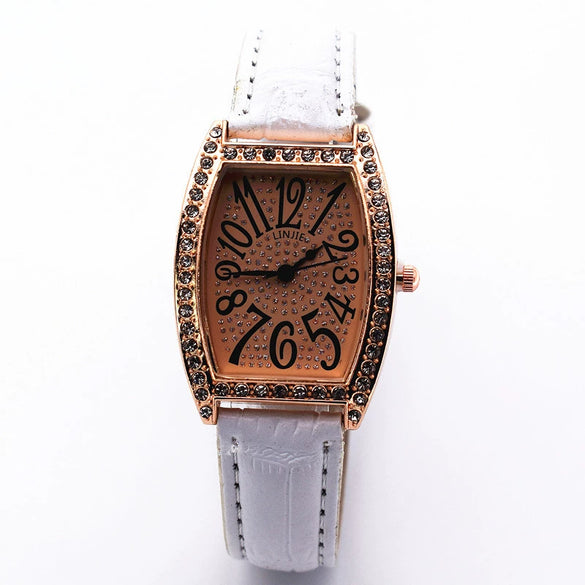 Retro Wine Barrel Rhinestone Quartz Watch With Bamboo Pattern Alloy Belt For Women