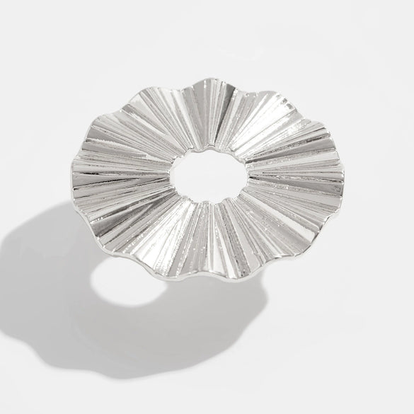 Ring Metal Imitation Pearl Ruffled Feather Flower Leaf Electroplated Style