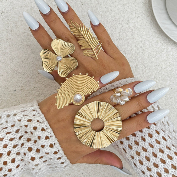 Ring Metal Imitation Pearl Ruffled Feather Flower Leaf Electroplated Style