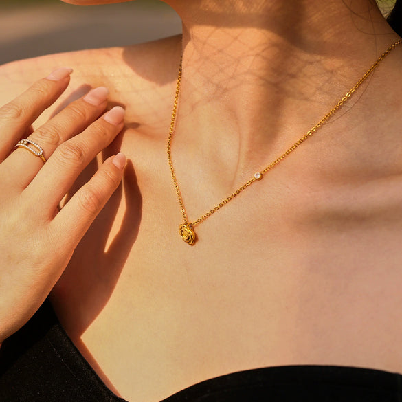 Rose Zircon Pendant Clavicle Necklace For Girls Light Luxury Style Stainless Steel Geometric Electroplating Jewelry