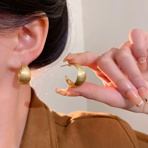 S925 Silver Butterfly Stud Earrings For Women Zircon Pearl Electroplated Light Luxury Niche Highend Minimalist Geometric