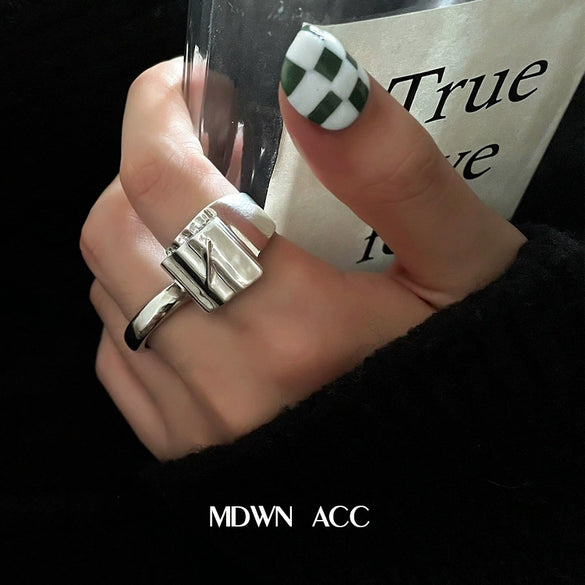 S925 Silver Plated Wide Brimmed Retro Fashion Heavy Industry Geometric Wave Open Finger Ring For Women Copper Material With Electroplating