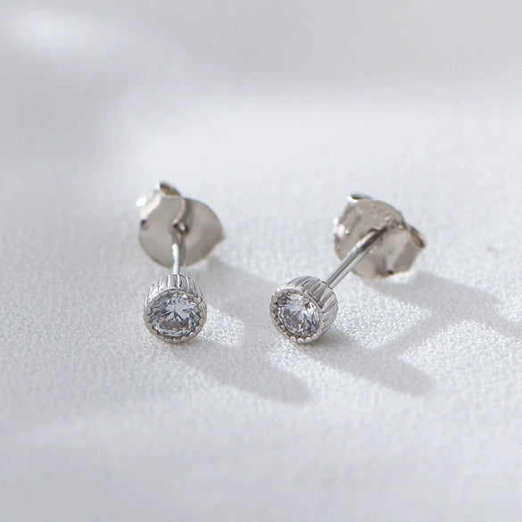 S925 Silver Women's Mini Elegant Single Diamond Ear Piercing Earrings With Geometric Style