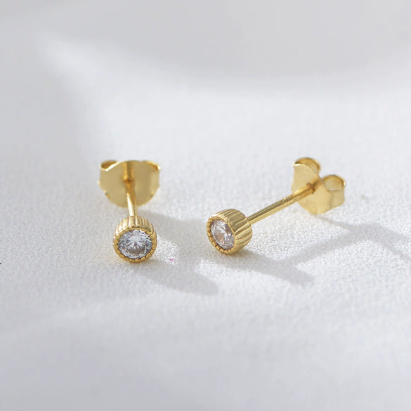 S925 Silver Women's Mini Elegant Single Diamond Ear Piercing Earrings With Geometric Style