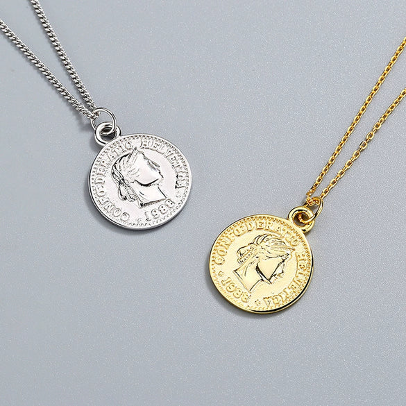 S925 Sterling Silver Ancient Coin Pendant Necklace For Women Geometric Queen Coin Collarbone Chain With Electroplated Finish