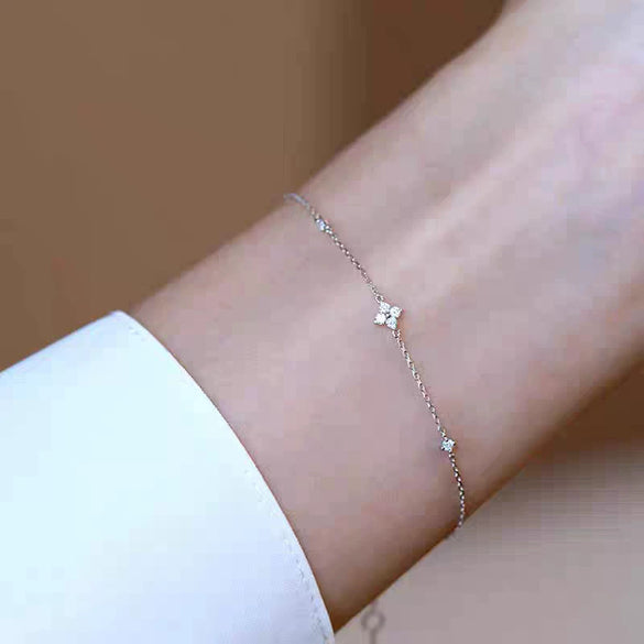 S925 Sterling Silver Fourleaf Clover Bracelet Plated With 18K Gold Inlaid With Zircon Light Luxury Style