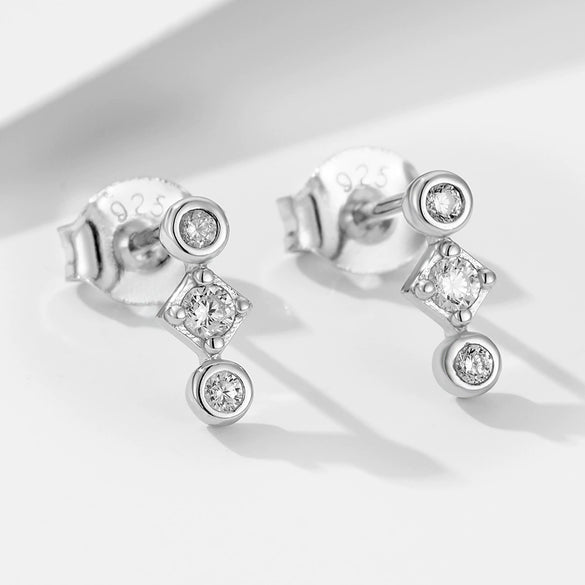 S925 Sterling Silver Geometric Diamondencrusted Women's Fashion Earrings