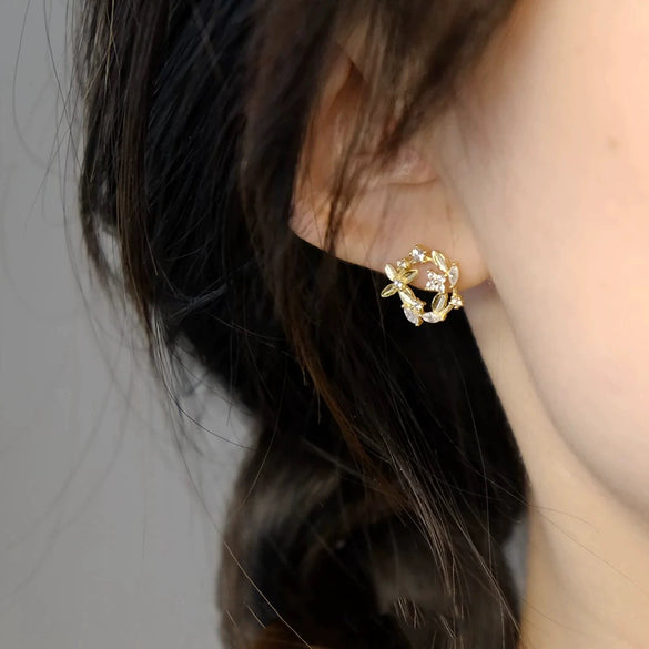 S925 Sterling Silver Gold Hollow Wreath Flower Stud Earrings Delicate Plant Floral Design For Women With Fine Craftsmanship