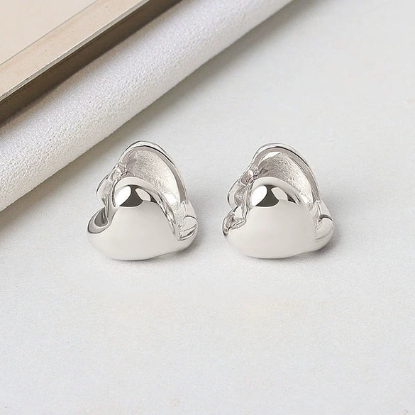 S925 Sterling Silver Heart Shape Stud Earrings Minimalist Niche Design Elegant Fashion Earrings For Women