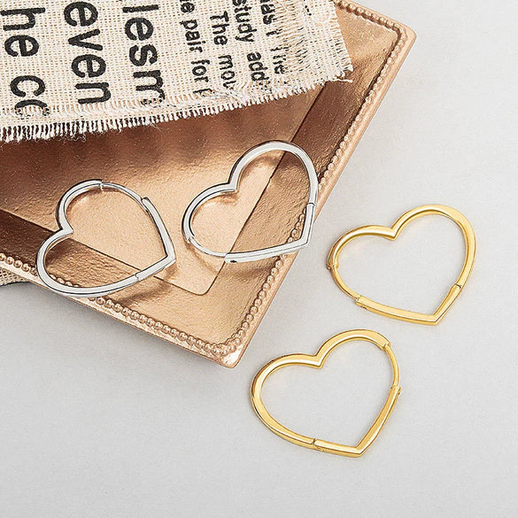 S925 Sterling Silver Heart Shaped Earrings For Women Minimalist Cold Style Fine Silver Earrings Wholesale