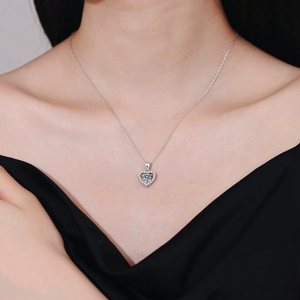 S925 Sterling Silver Heartshaped Stud Earrings Pendant With Ochain Necklace Electroplated Classic Valentine's Day Gift