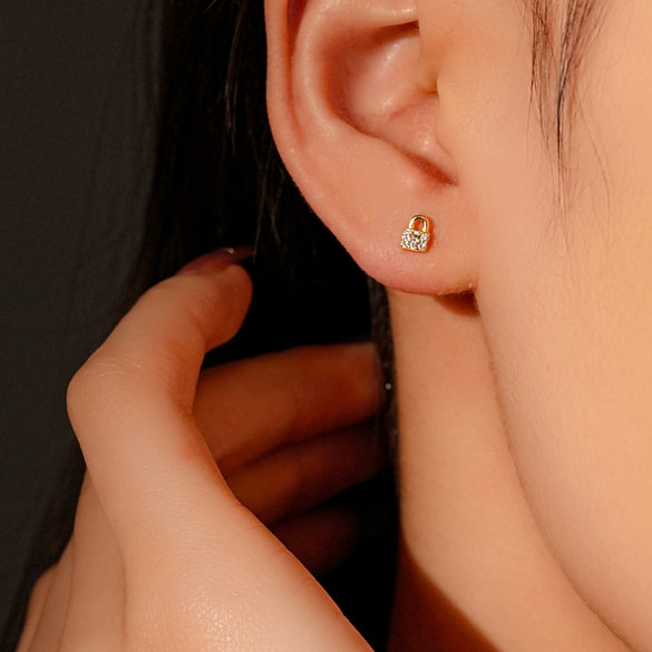 S925 Sterling Silver Lock Key Earrings Microinlaid Zircon Electroplated Platinum 18K Gold Fashion Unisex