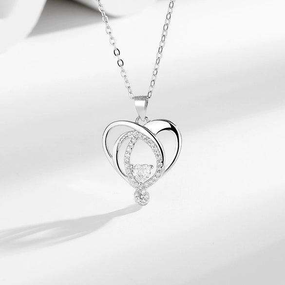 S925 Sterling Silver Love Heart Shaped Clavicle Necklace Luxury Fashion