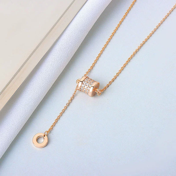 S925 Sterling Silver Pendant Necklace With Small Waist Design Electroplating Process