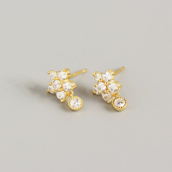S925 Sterling Silver Snowflake And Flower Patterned Earrings With Electroplating Treatment For Women