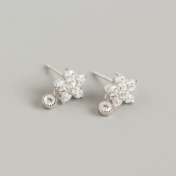 S925 Sterling Silver Snowflake And Flower Patterned Earrings With Electroplating Treatment For Women