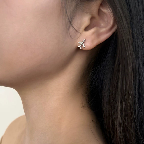 S925 Sterling Silver Women's Light Luxury Small Aircraft Design Earrings With Electroplating