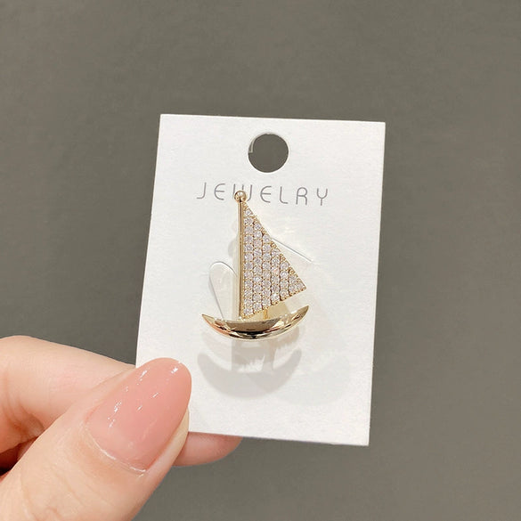 Sailing Antiexposure Brooch Alloy Electroplated Natural Style Women's Decoration