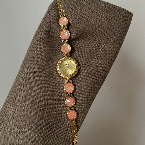 Secondhand Luxury Highend Colorful Women's Metal Bracelet Quartz Watch With Cat's Eye Chain And Round Dial