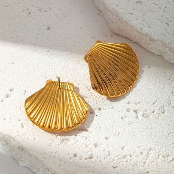 Shell Shape Stainless Steel Goldplated Fashion Women's Earrings