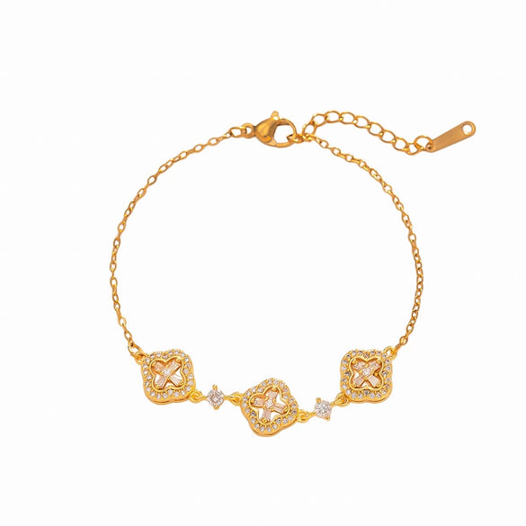Shiny Women's Star Pattern Titanium Steel Chain Bracelet With 18K Real Gold Plated Copper Accents
