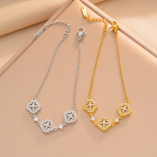 Shiny Women's Star Pattern Titanium Steel Chain Bracelet With 18K Real Gold Plated Copper Accents