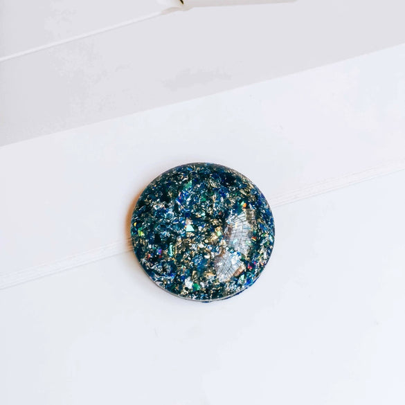 Shoe And Mobile Phone Case Accessories Acrylic Plastic Resin Round Irregular Gold Foil Glitter Dripping Oil Style