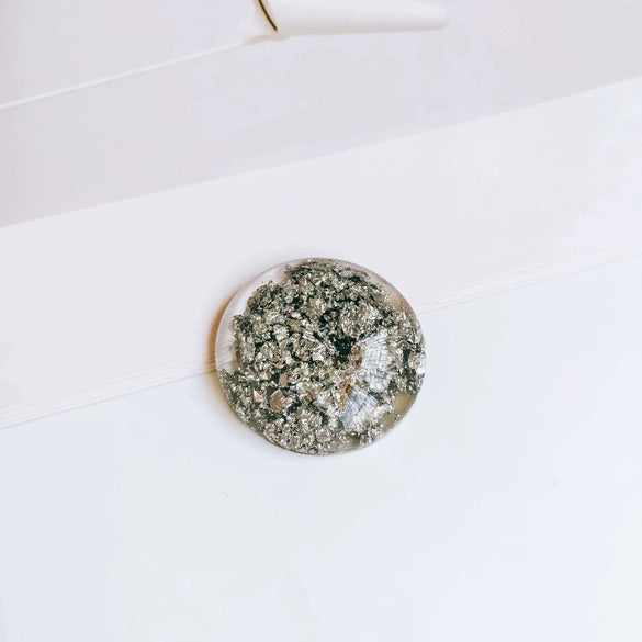 Shoe And Mobile Phone Case Accessories Acrylic Plastic Resin Round Irregular Gold Foil Glitter Dripping Oil Style